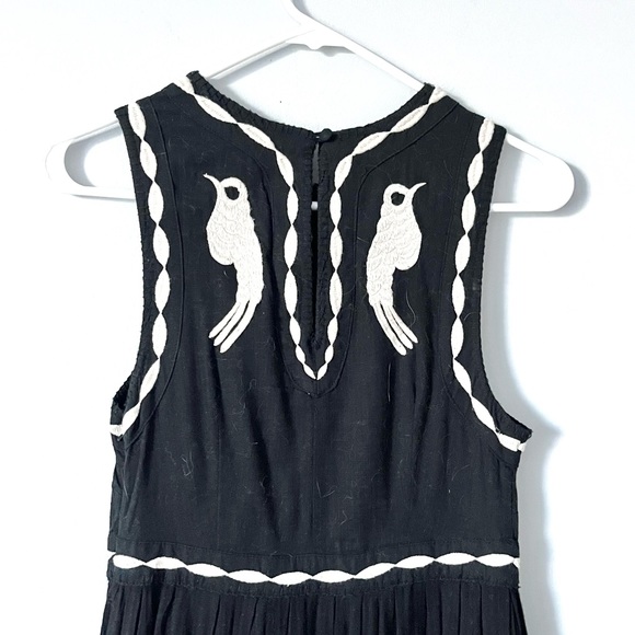 Free People “birds of a feather” embroidered black &white swing sleeveless dress - Picture 11 of 17